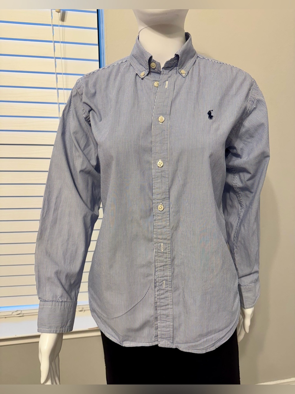 Ralph Lauren striped cotton shirt with a relaxed fit and signature logo. Based - Picture 8 of 16